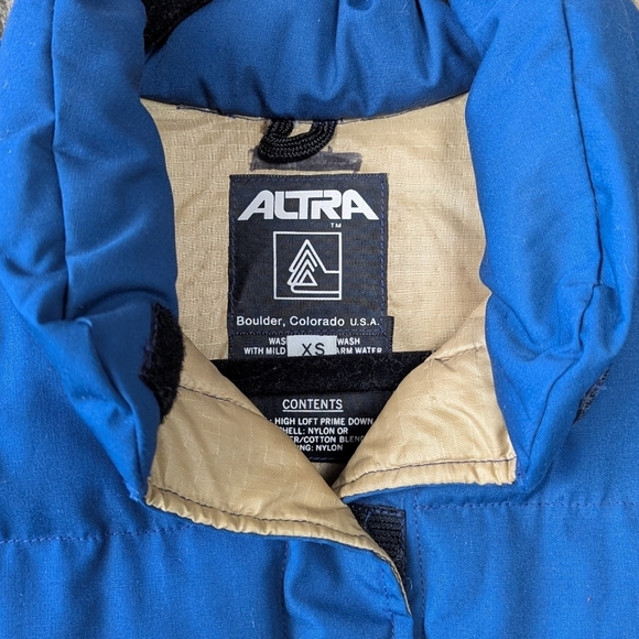 VTG Altra High Loft Prime Down Puffer Vest Size XS Blue Tan - Picture 3 of 9
